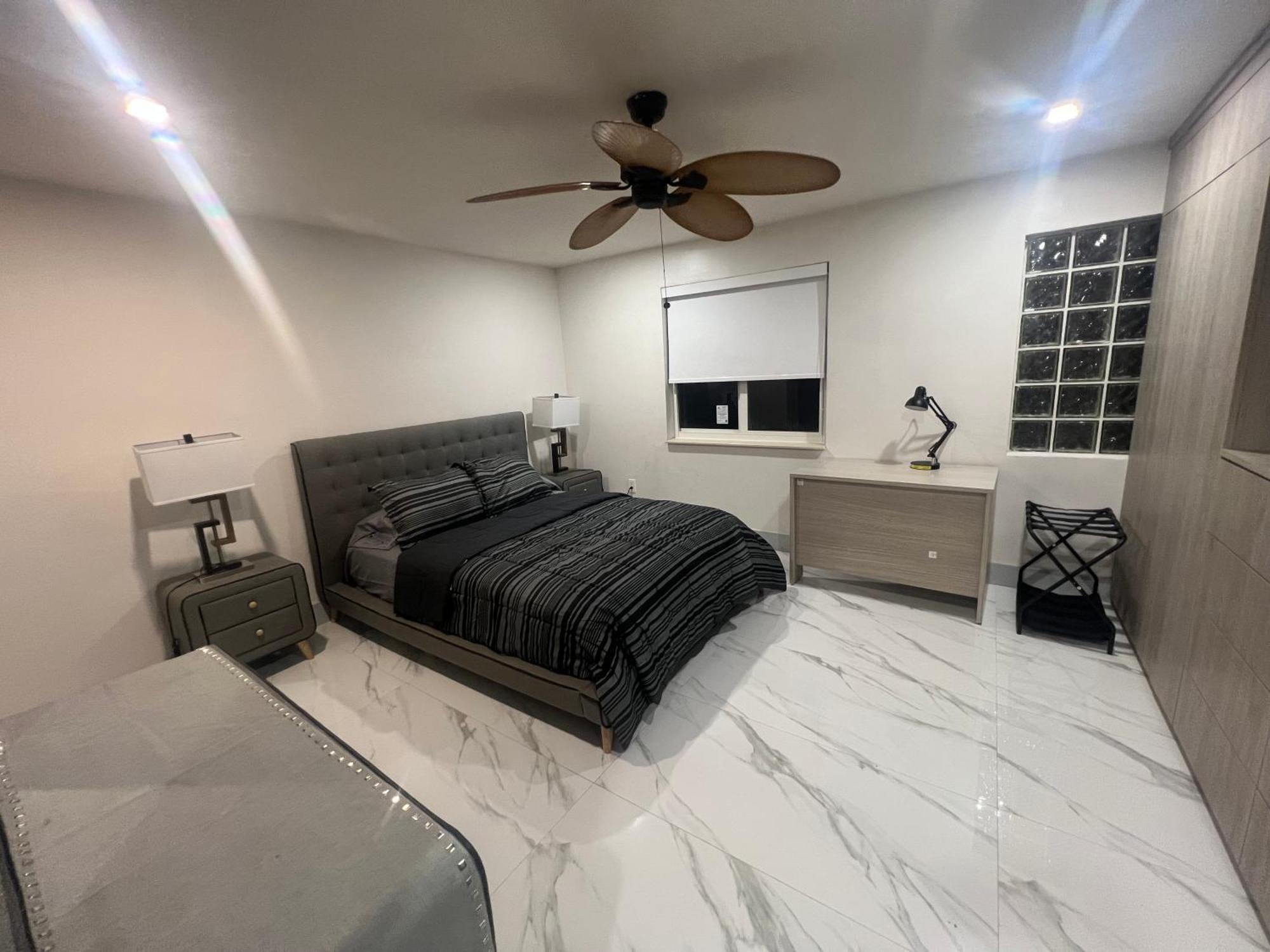 New! Upscale Modern Waterfront 3br 3ba Miami