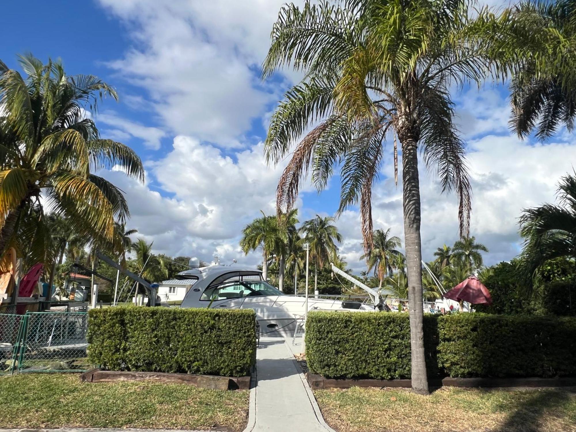 New! Upscale Modern Waterfront 3br 3ba Pousada *