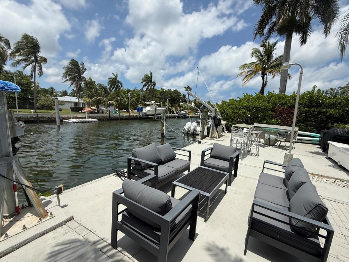 Pousada New! Upscale Modern Waterfront 3br 3ba Miami