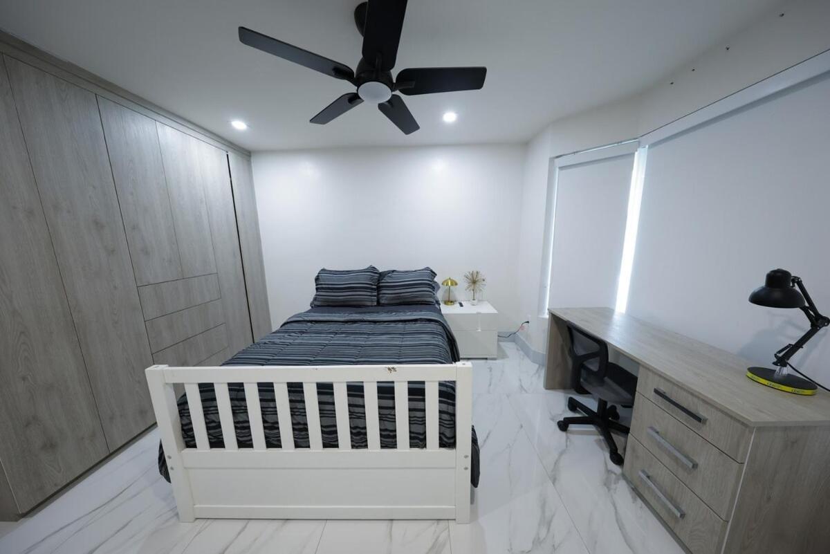 New! Upscale Modern Waterfront 3br 3ba Pousada *
